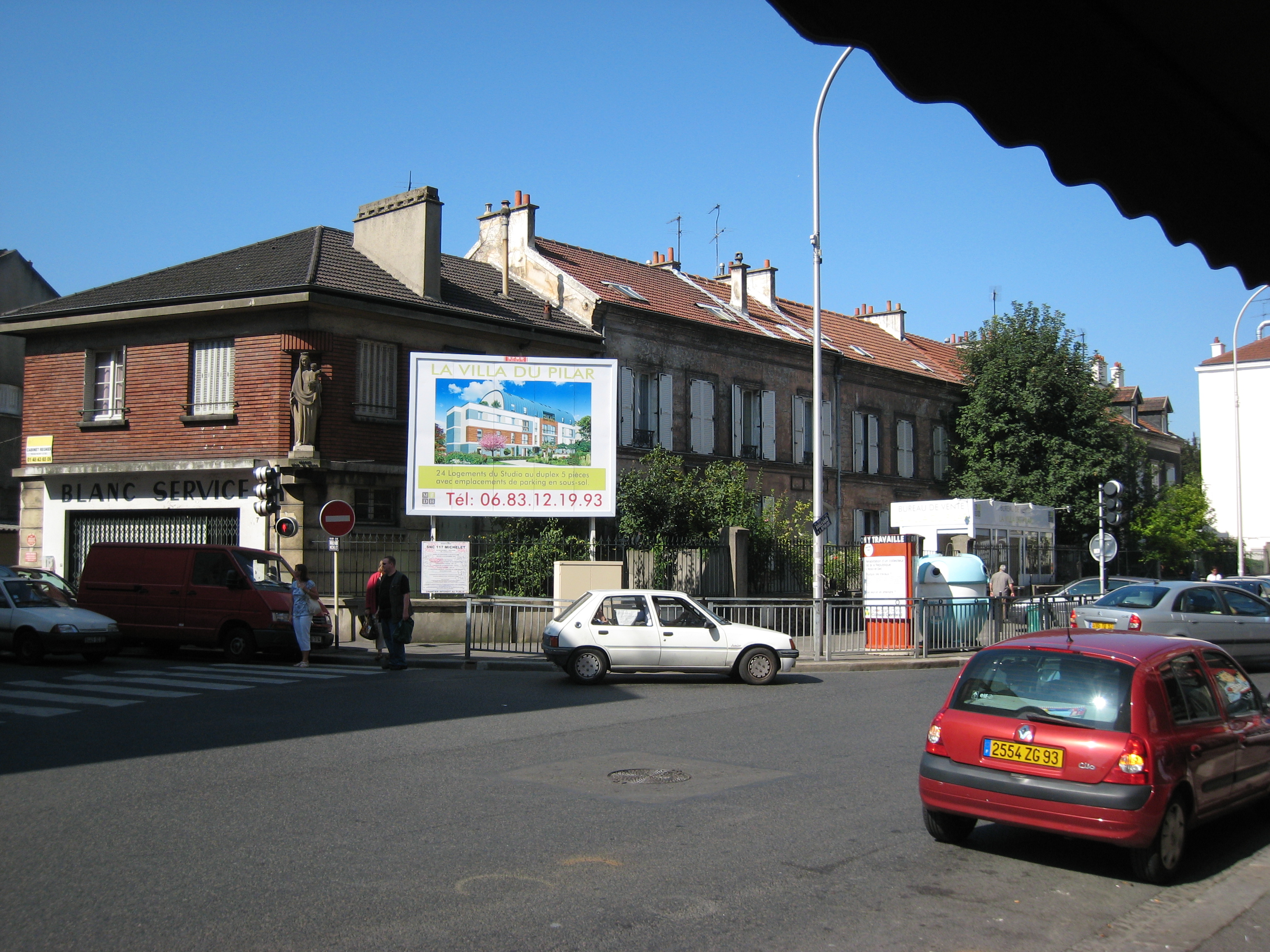 Facade est